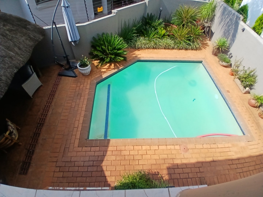3 Bedroom Property for Sale in Eldoraigne Gauteng