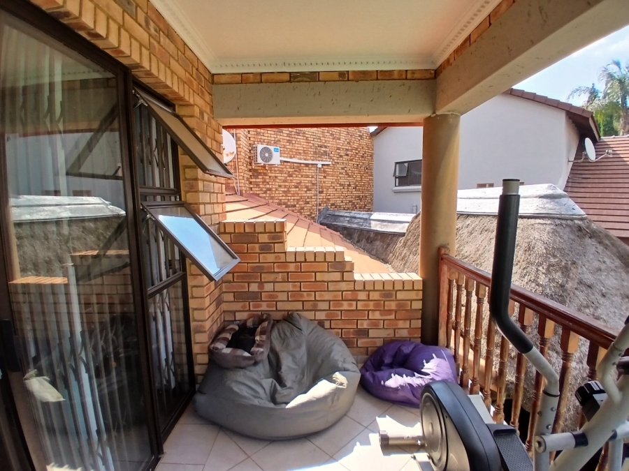 3 Bedroom Property for Sale in Eldoraigne Gauteng