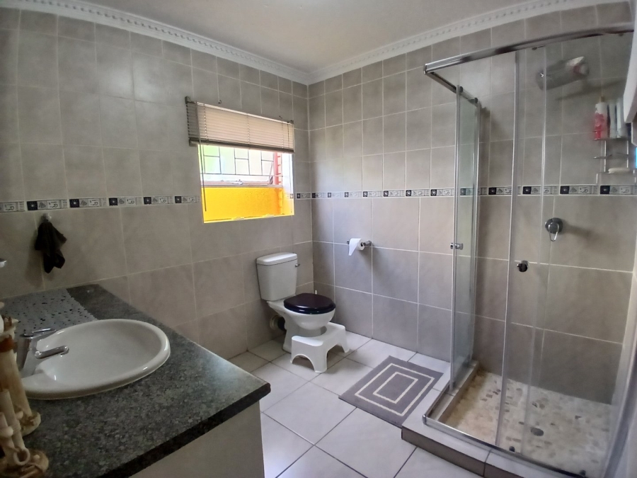 3 Bedroom Property for Sale in Eldoraigne Gauteng