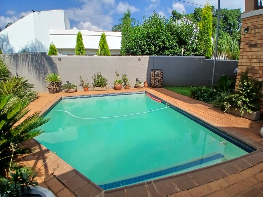 3 Bedroom Property for Sale in Eldoraigne Gauteng