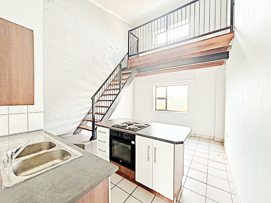 1 Bedroom Property for Sale in Die Hoewes Gauteng