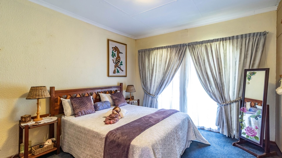 3 Bedroom Property for Sale in Bonaero Park Gauteng