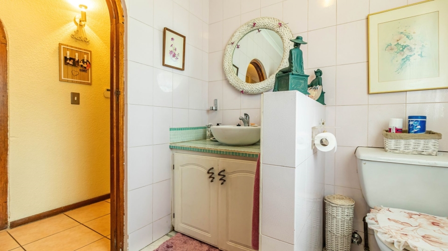 3 Bedroom Property for Sale in Bonaero Park Gauteng