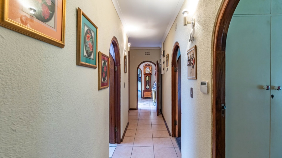 3 Bedroom Property for Sale in Bonaero Park Gauteng