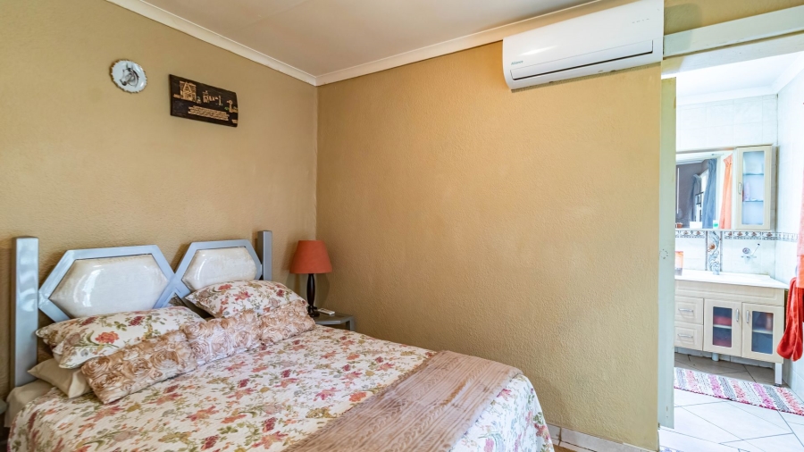 3 Bedroom Property for Sale in Bonaero Park Gauteng