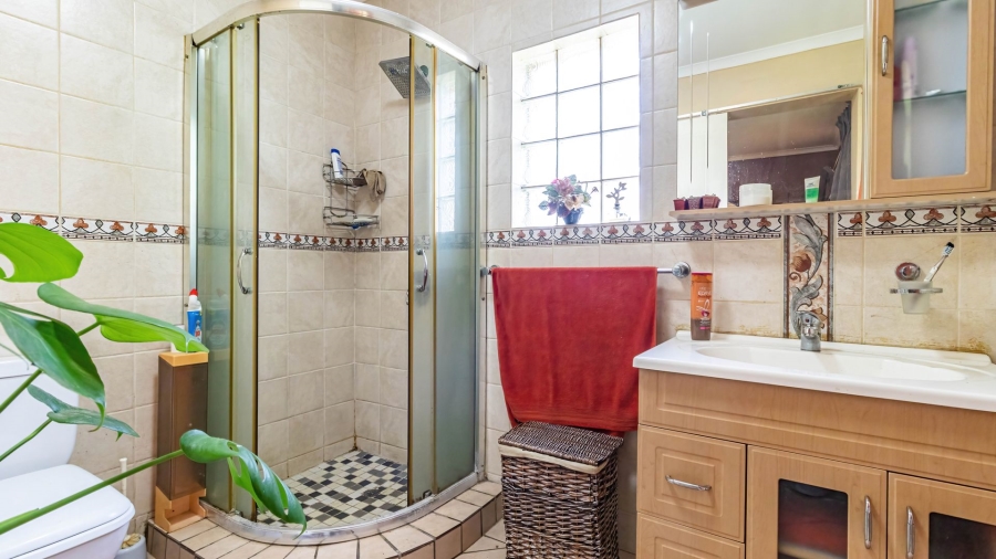 3 Bedroom Property for Sale in Bonaero Park Gauteng