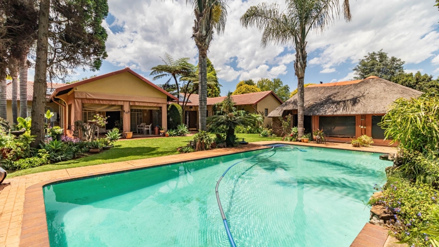 3 Bedroom Property for Sale in Bonaero Park Gauteng