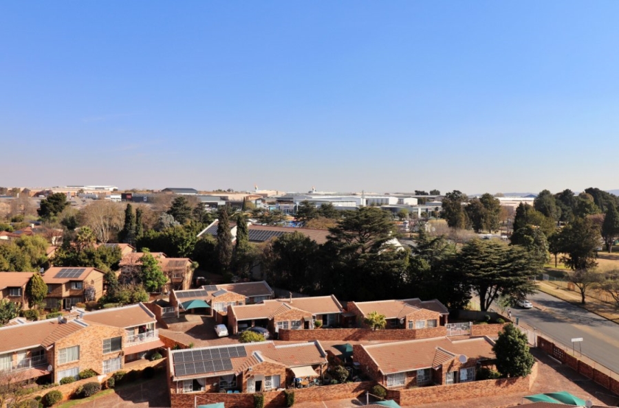 2 Bedroom Property for Sale in Denlee Gauteng