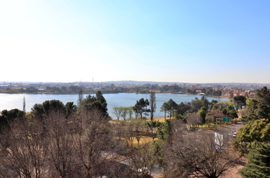 2 Bedroom Property for Sale in Denlee Gauteng