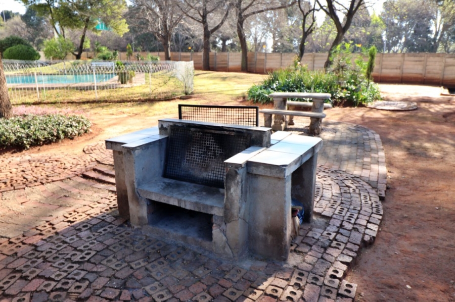 2 Bedroom Property for Sale in Denlee Gauteng