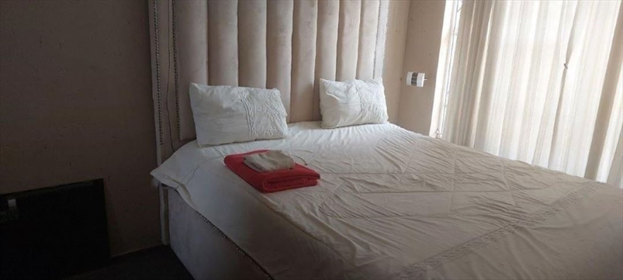 3 Bedroom Property for Sale in Birchleigh North Gauteng