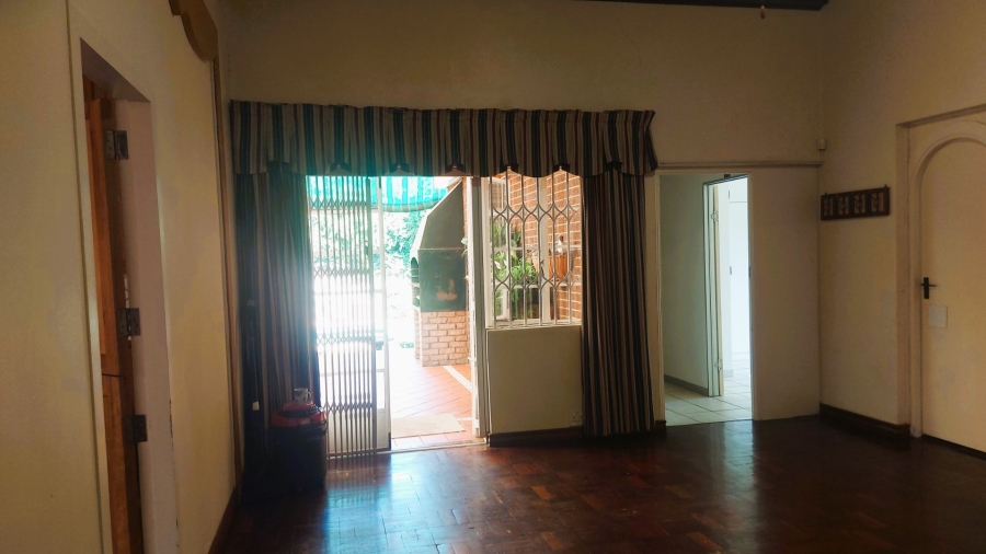 9 Bedroom Property for Sale in Muckleneuk Gauteng
