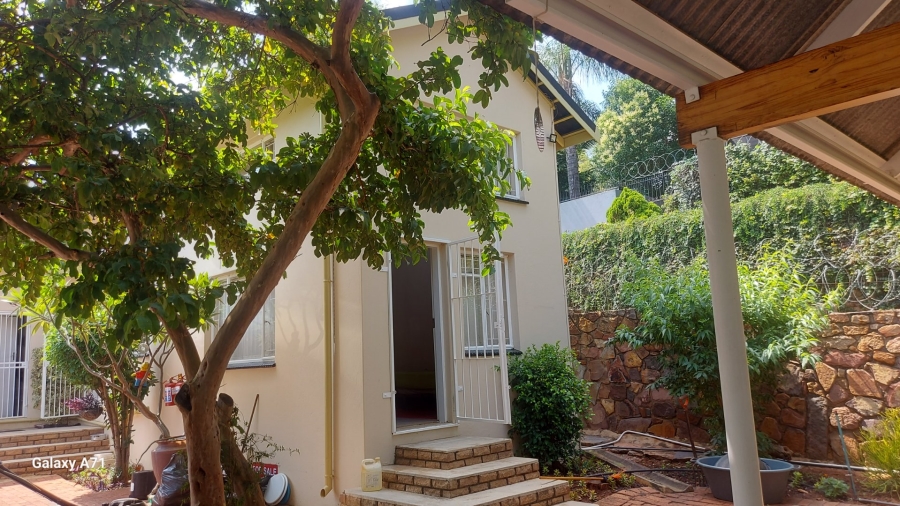 9 Bedroom Property for Sale in Muckleneuk Gauteng
