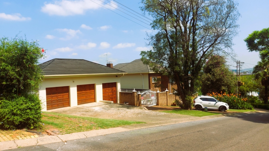 9 Bedroom Property for Sale in Muckleneuk Gauteng