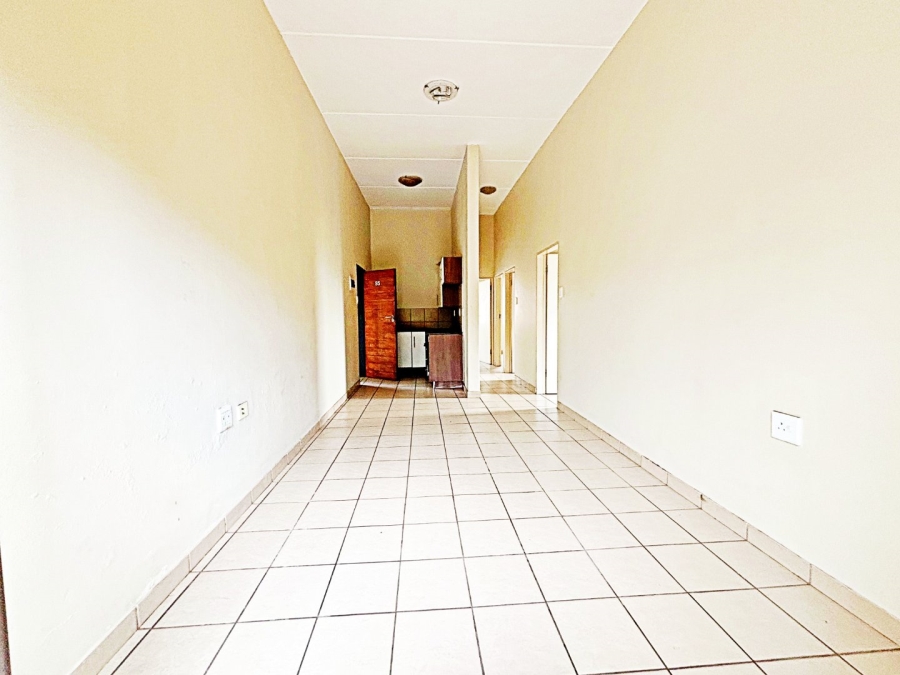 3 Bedroom Property for Sale in Die Hoewes Gauteng