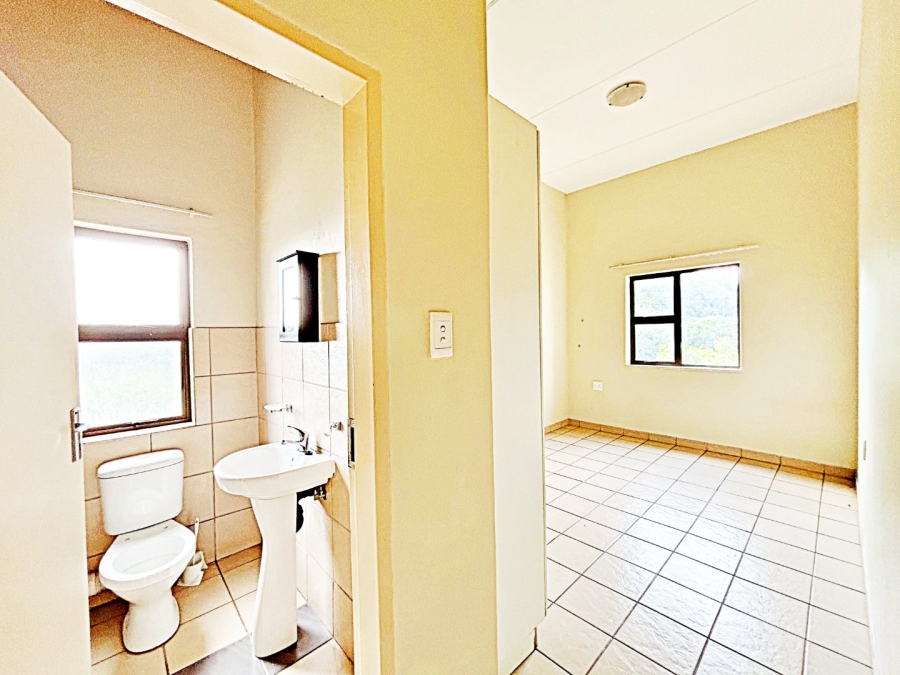 3 Bedroom Property for Sale in Die Hoewes Gauteng