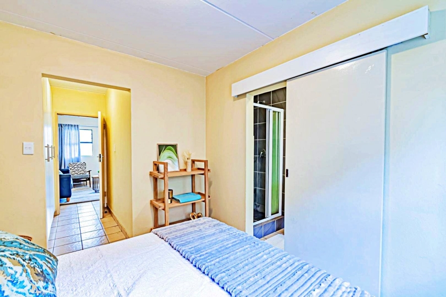 3 Bedroom Property for Sale in Die Hoewes Gauteng