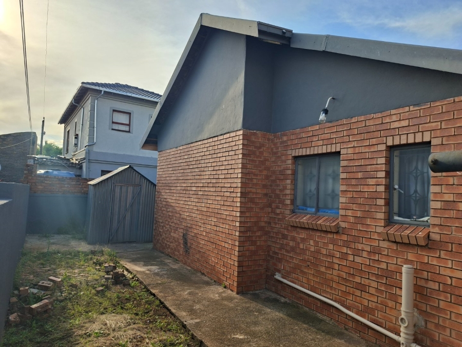  Bedroom Property for Sale in Mamelodi West Gauteng