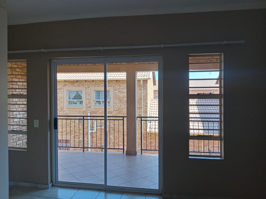 3 Bedroom Property for Sale in Heuwelsig Estate Gauteng