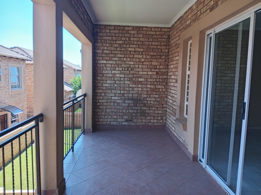 3 Bedroom Property for Sale in Heuwelsig Estate Gauteng