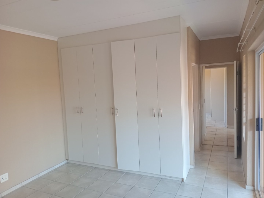 3 Bedroom Property for Sale in Heuwelsig Estate Gauteng