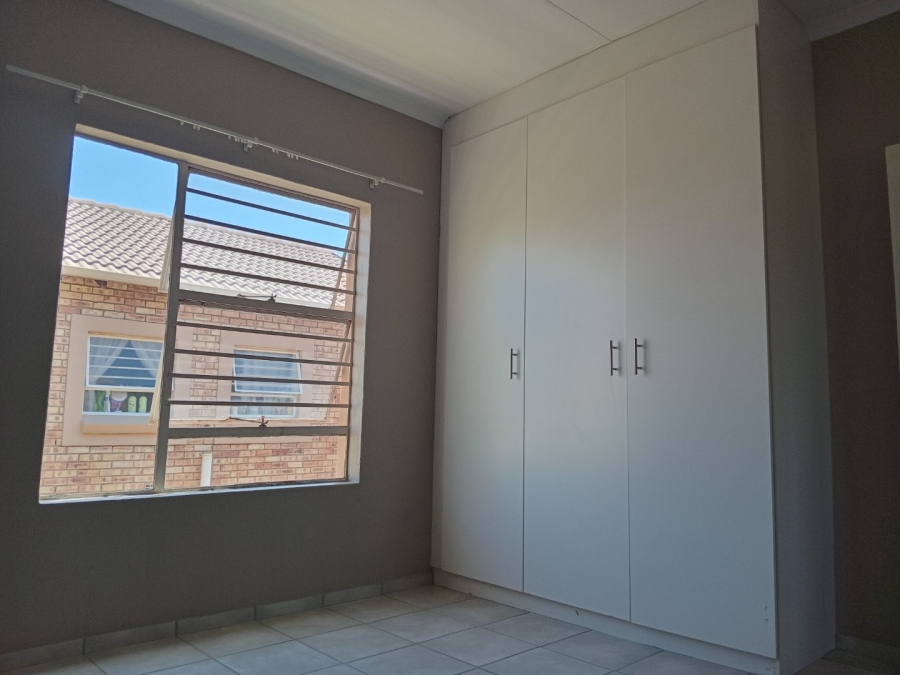 3 Bedroom Property for Sale in Heuwelsig Estate Gauteng