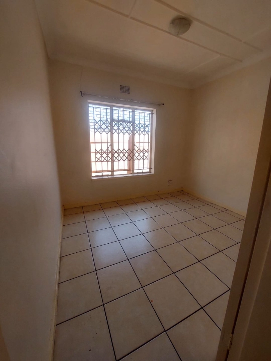 To Let 3 Bedroom Property for Rent in Primrose Hill Gauteng