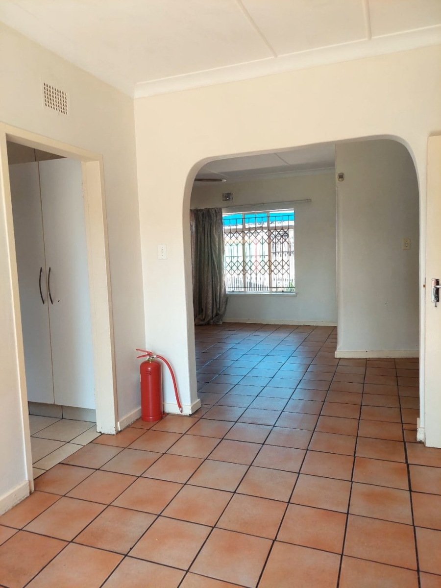 To Let 3 Bedroom Property for Rent in Primrose Hill Gauteng