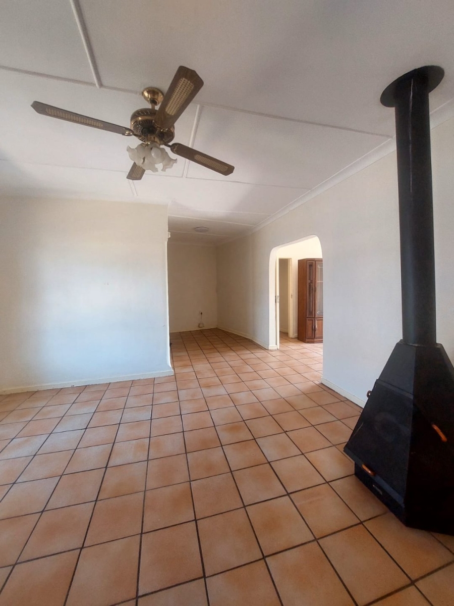 To Let 3 Bedroom Property for Rent in Primrose Hill Gauteng