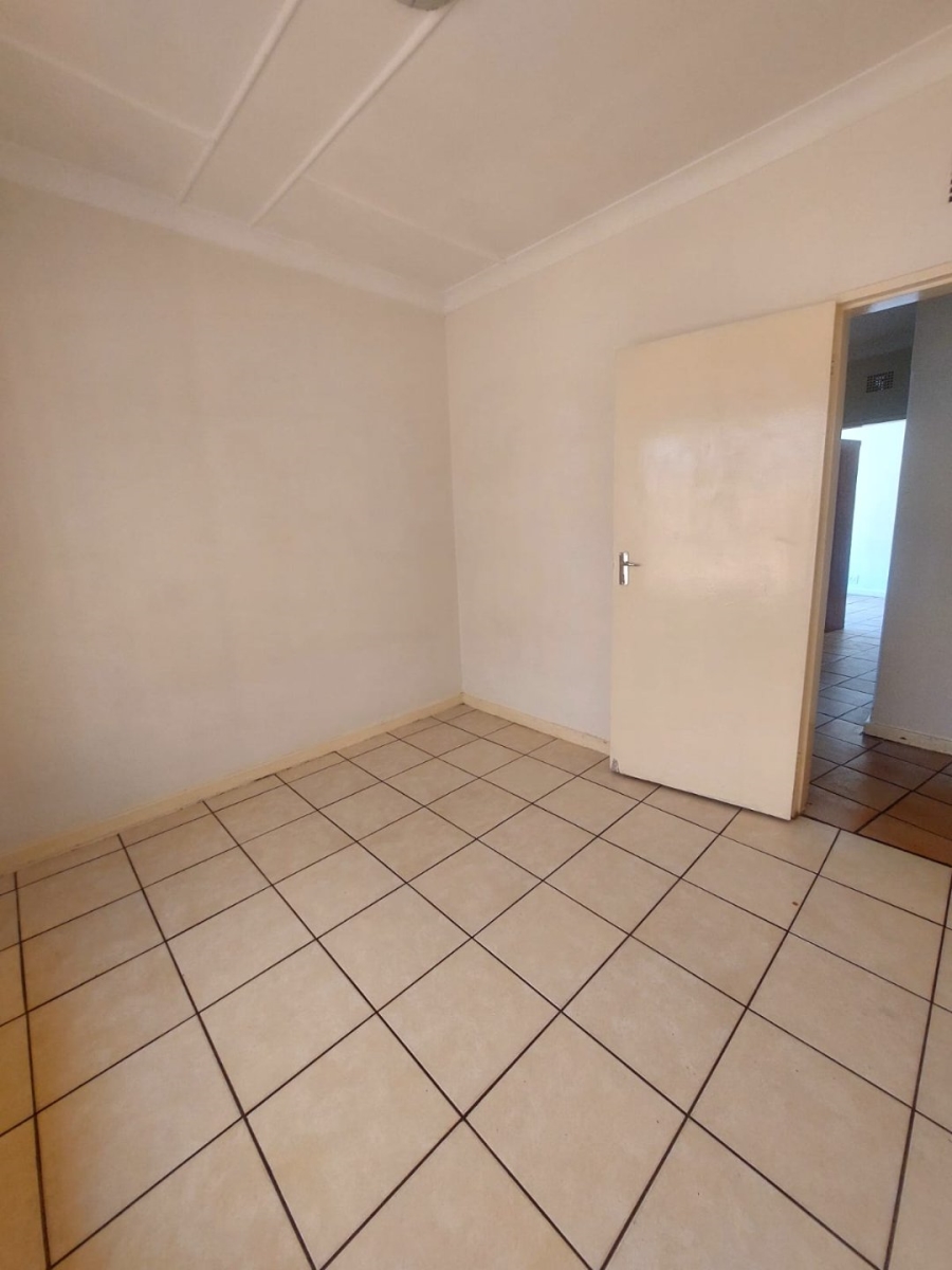 To Let 3 Bedroom Property for Rent in Primrose Hill Gauteng
