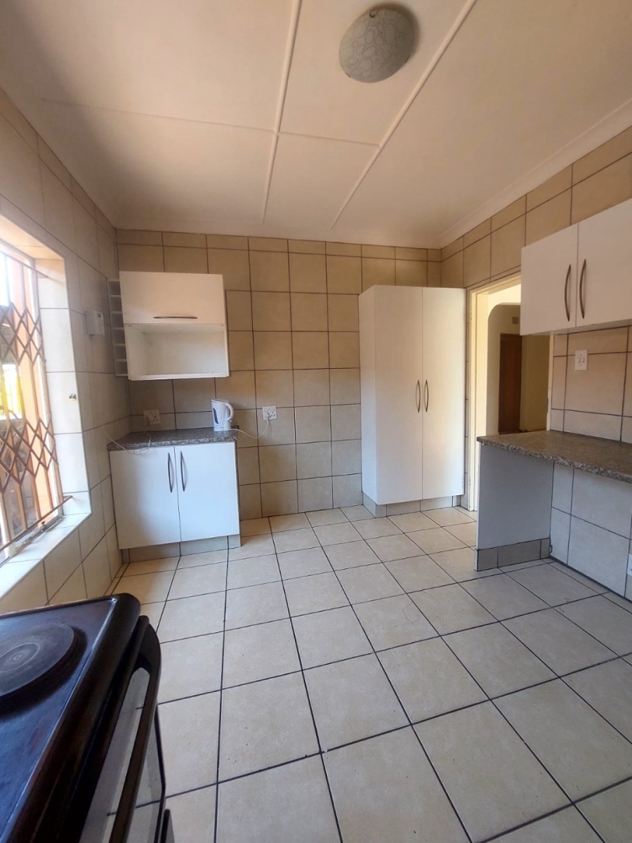 To Let 3 Bedroom Property for Rent in Primrose Hill Gauteng