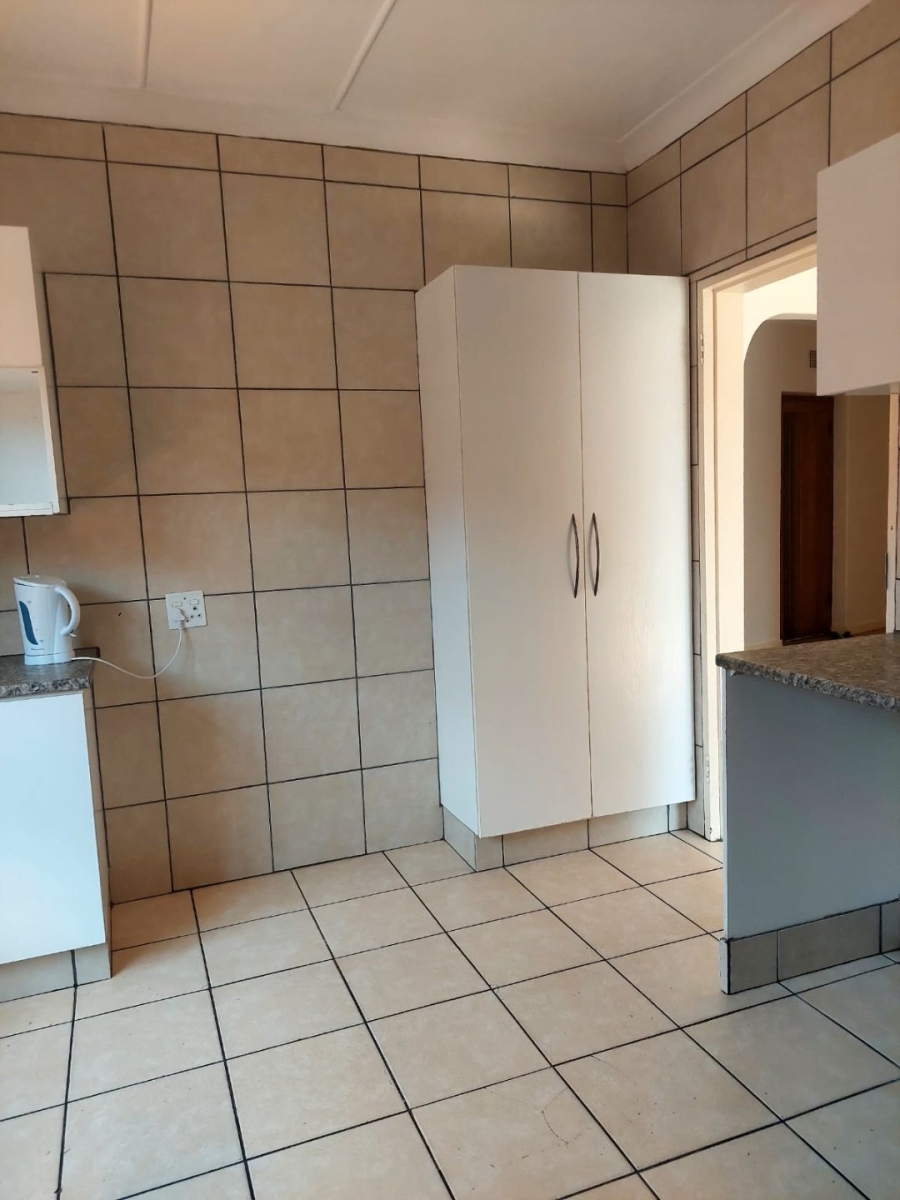 To Let 3 Bedroom Property for Rent in Primrose Hill Gauteng