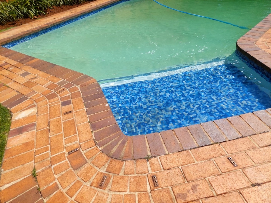 To Let 3 Bedroom Property for Rent in Primrose Hill Gauteng