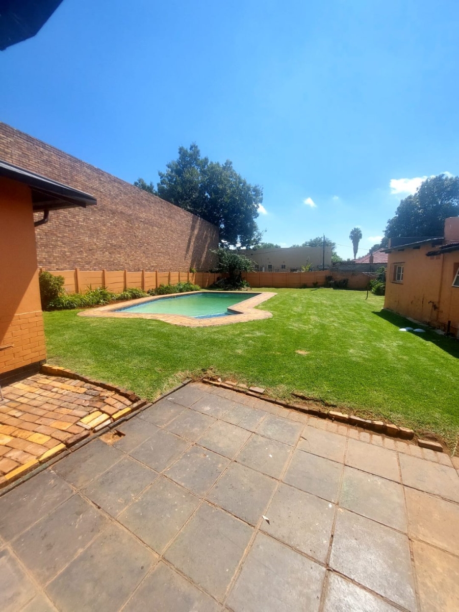 To Let 3 Bedroom Property for Rent in Primrose Hill Gauteng