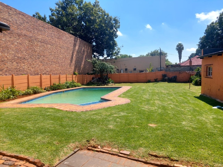 To Let 3 Bedroom Property for Rent in Primrose Hill Gauteng
