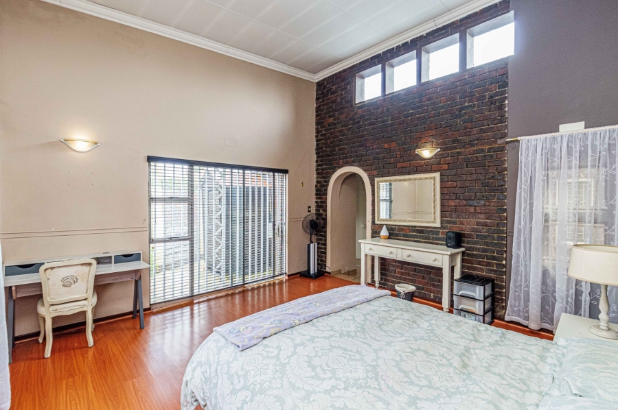 To Let 5 Bedroom Property for Rent in Randhart Gauteng