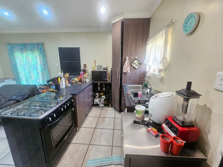 To Let 2 Bedroom Property for Rent in Mnandi Gauteng