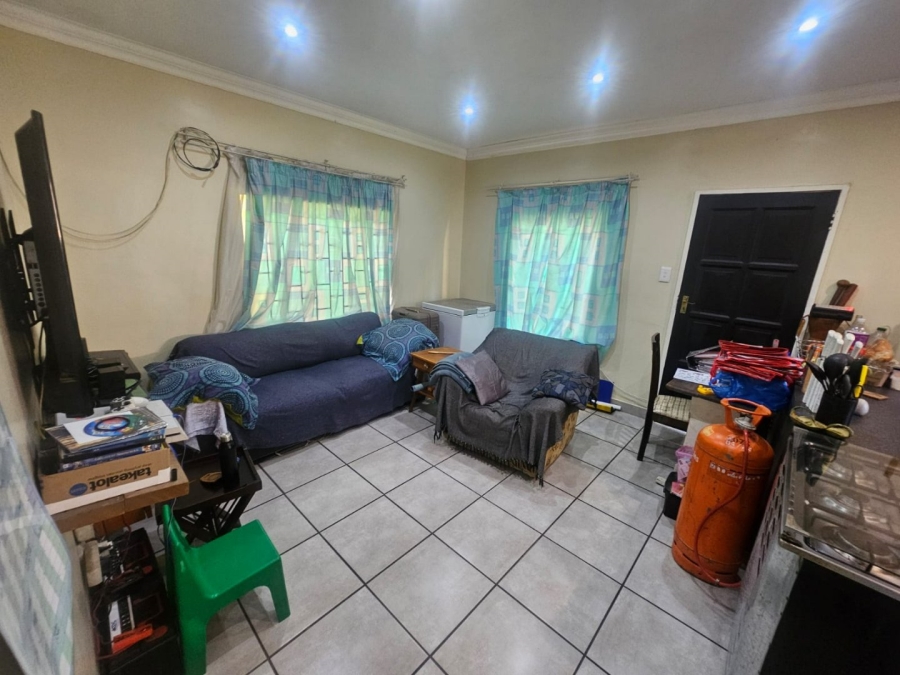 To Let 2 Bedroom Property for Rent in Mnandi Gauteng