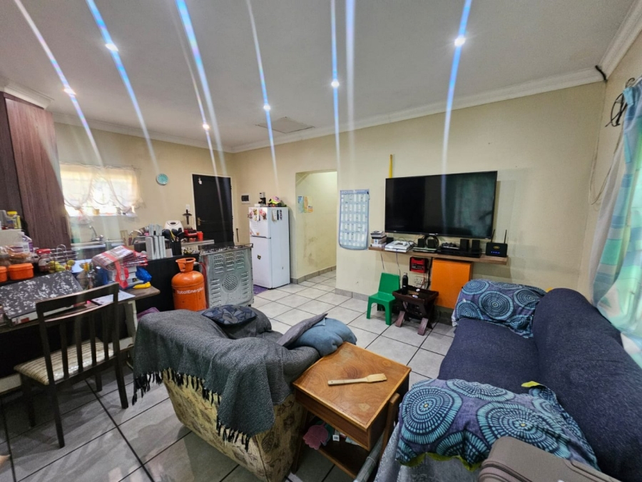 To Let 2 Bedroom Property for Rent in Mnandi Gauteng