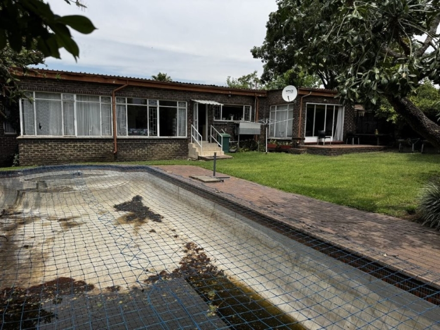 3 Bedroom Property for Sale in Birchleigh Gauteng