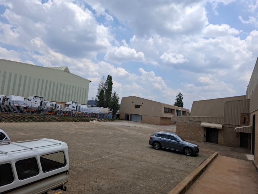 To Let commercial Property for Rent in Spartan Gauteng