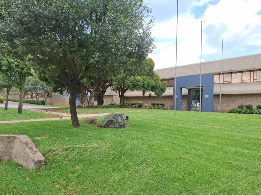 To Let commercial Property for Rent in Spartan Gauteng
