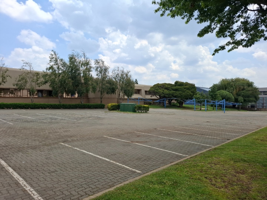 To Let commercial Property for Rent in Spartan Gauteng