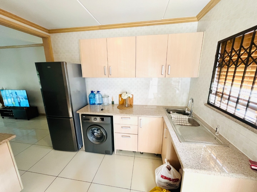 2 Bedroom Property for Sale in Noordwyk Gauteng