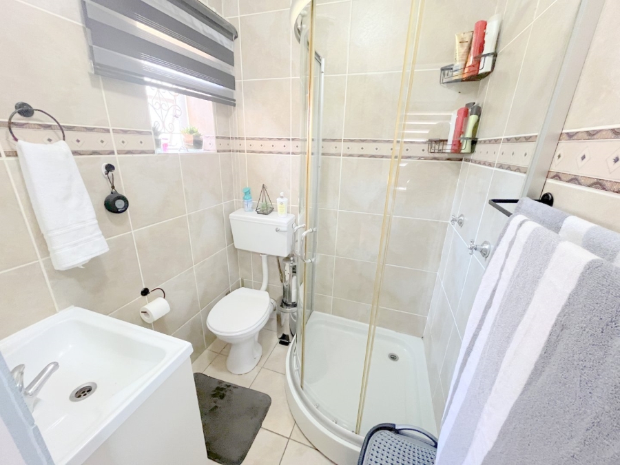 To Let 1 Bedroom Property for Rent in Edendale Gauteng