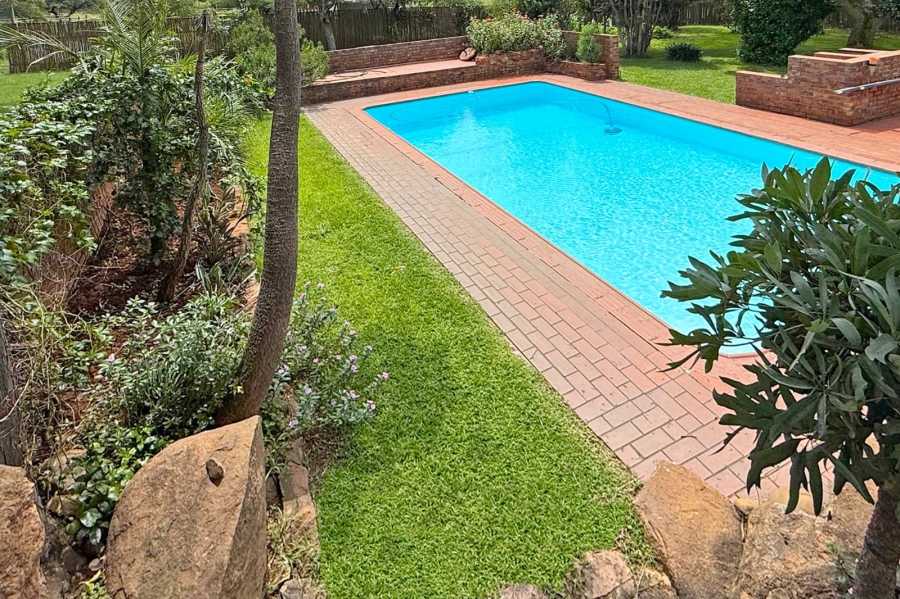 To Let 3 Bedroom Property for Rent in Glen Austin Gauteng