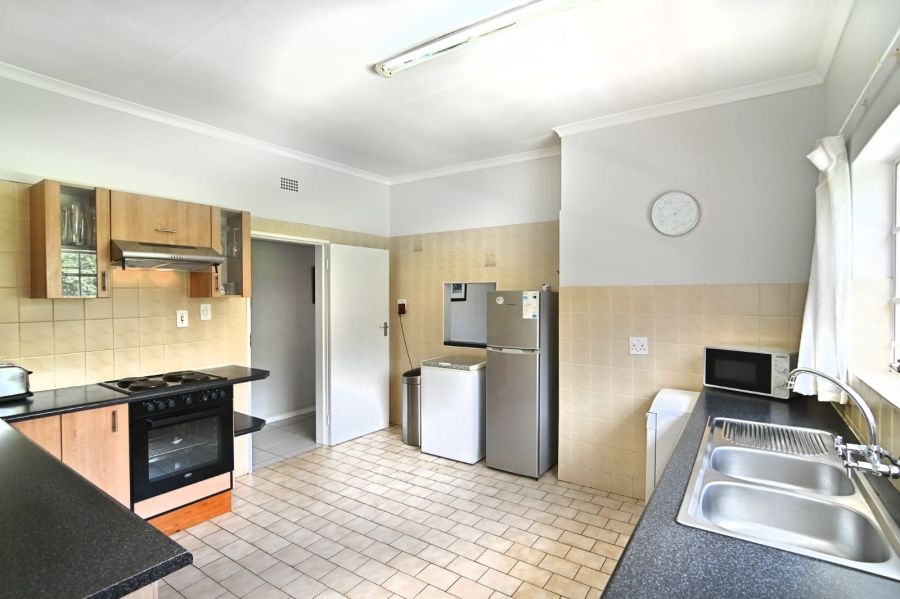 To Let 3 Bedroom Property for Rent in Glen Austin Gauteng