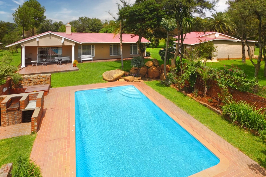To Let 3 Bedroom Property for Rent in Glen Austin Gauteng
