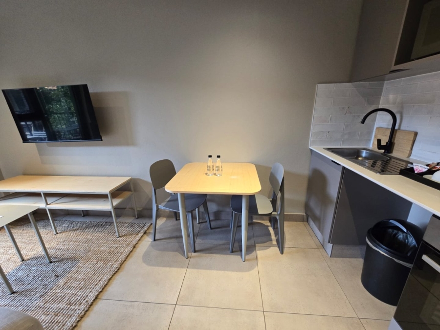To Let 1 Bedroom Property for Rent in Bedfordview Gauteng