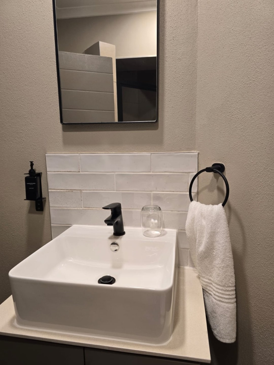 To Let 1 Bedroom Property for Rent in Bedfordview Gauteng